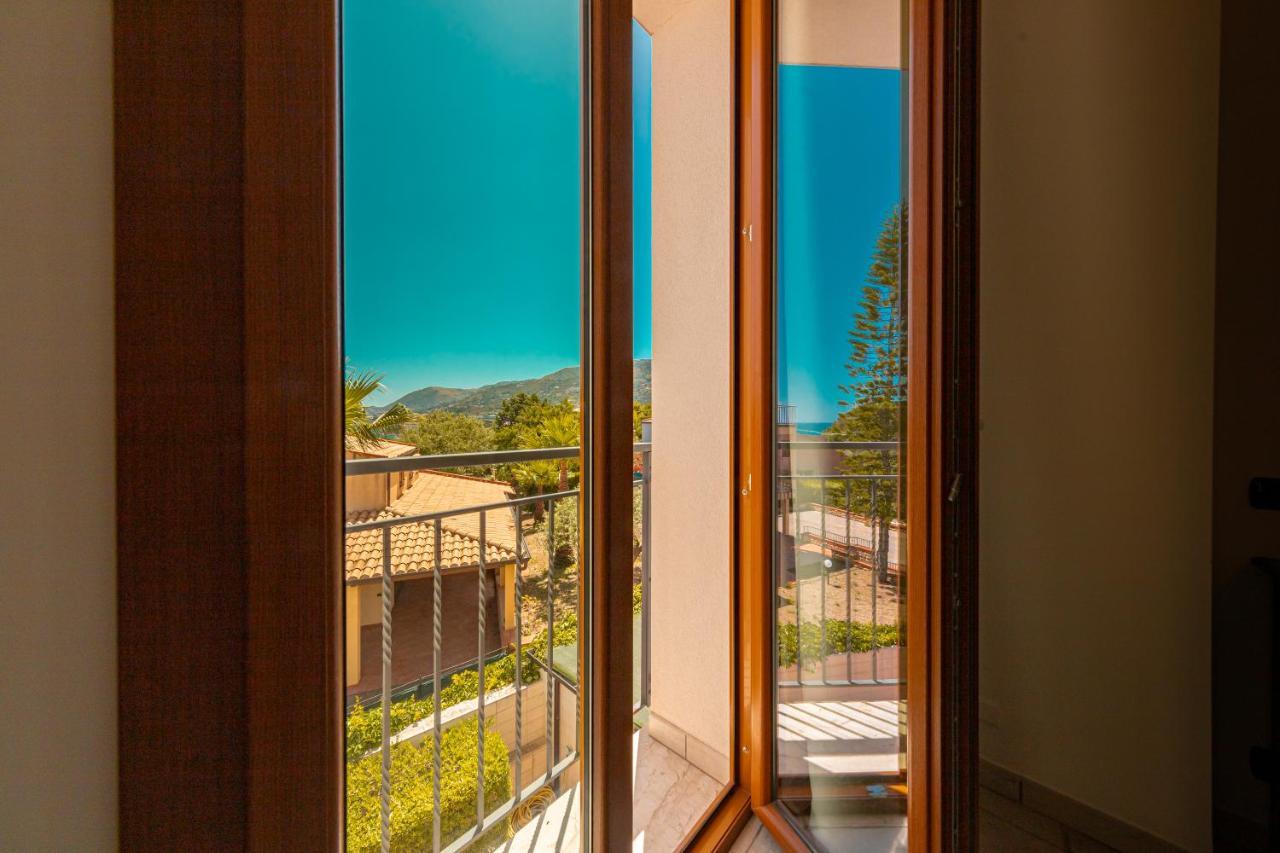 Hotel Baia Del Capitano Cefalù Esterno foto