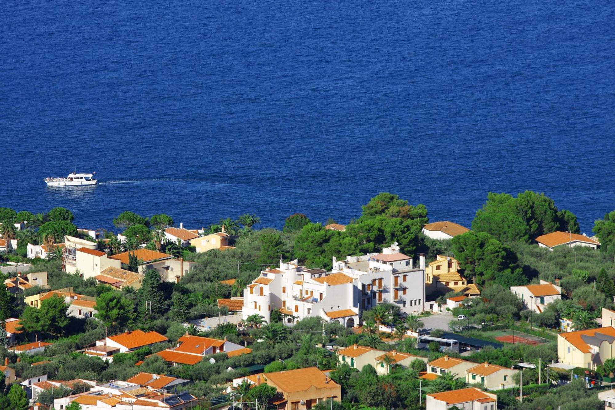 Hotel Baia Del Capitano Cefalù Esterno foto