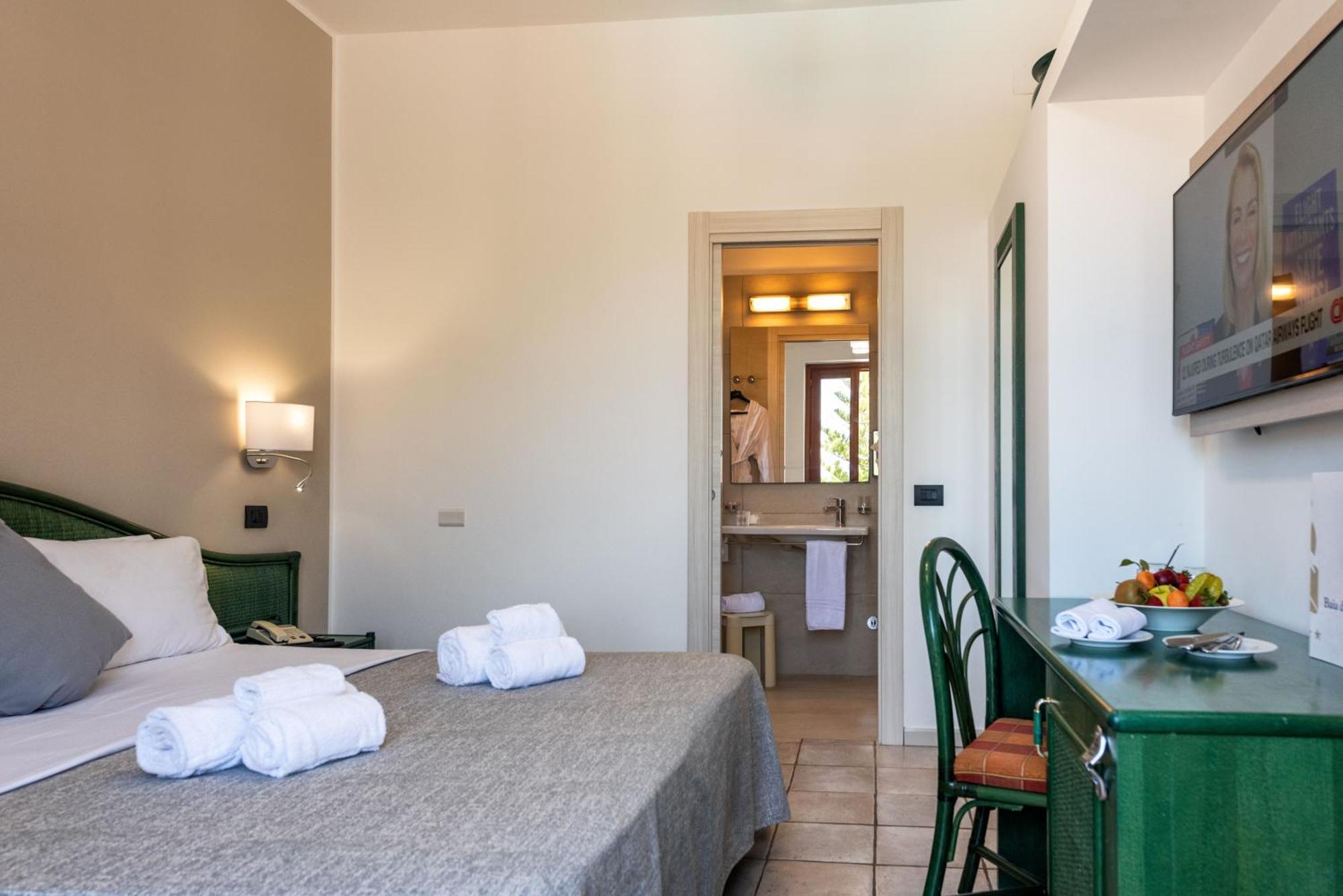 Hotel Baia Del Capitano Cefalù Esterno foto